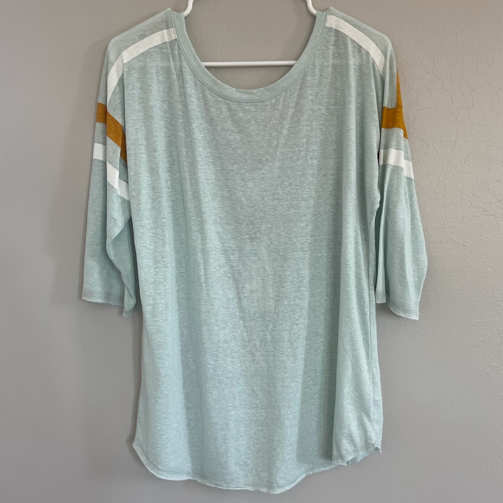Scoop Neck Back 3/4 Sleeve Burnout Tee